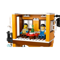 LEGO® City Крайбрежно пристанище с товарен кораб 60422