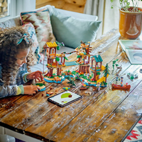 LEGO® Friends Лагер за приключения – дървесна къща 42631