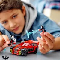 LEGO® Marvel Майлс Моралес срещу Морбиус 76244