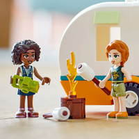 LEGO® Friends Празнично къмпинг пътуване 41726