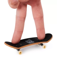 Игрален комплект Spin Master Tech Deck Real Wood, Рампа Shred Pyramid & фингърборд Blind