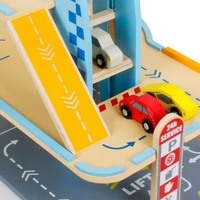 Дървен детски паркинг Raya Toys с коли и хеликоптер, 28 части