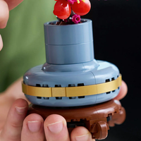LEGO® Icons Японска кайсия 10369