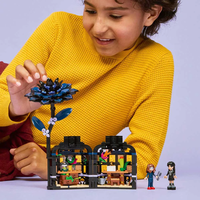 LEGO® Wednesday Черна далия 76784
