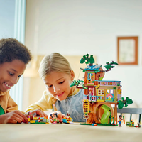 LEGO® Friends Среща в дървесната къща на приятелството 42652