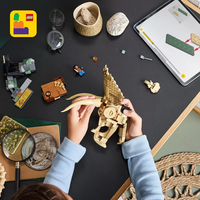 LEGO® Jurassic World Вкаменелости от динозаври череп на трицератопс 76969