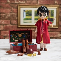 Кукла Spin Master Harry Potter Wizarding World Quidditch Doll Gift Set с 10 аксесоара, 20 см