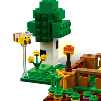 LEGO® Minecraft® Къщата на прасенцето 21268