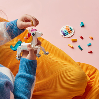 LEGO® Creator Магически еднорог 31140