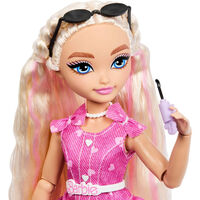Игрален комплект Mattel Barbie Dream Besties кукла с аксесоари, HYC20