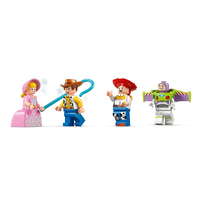 LEGO® Disney Играта на играчките - Празничен влак 43264