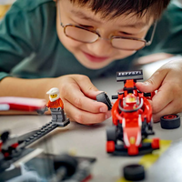 LEGO® City F1® Питстоп и механици с кола Ferrari 60443
