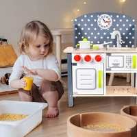 Дървена детска кухня Raya Toys Звезди
