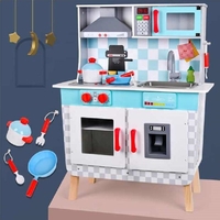 Дървена детска кухня Raya Toys на батерии