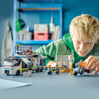 LEGO® City Камион с мобилна полицейска лаборатория 60418