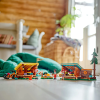 LEGO® Friends Лагер за приключения – уютните хижи 42624