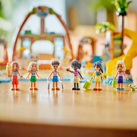 LEGO® Friends Семейна почивка в плажния курорт 42673