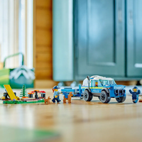 LEGO® City Мобилна школа за полицейски кучета 60369