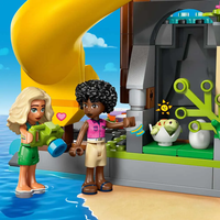 LEGO® Friends Семейна почивка в плажния курорт 42673