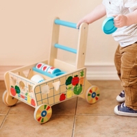 Дървен сортер Melissa and Doug Количка за хранителни стоки 30732