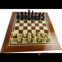 Комплект шах и табла с естествен фурнир махагон и бук 34 на 34 см