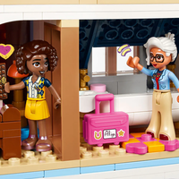 LEGO® Friends Хотел в замъка 42638