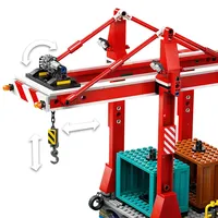 LEGO® City Крайбрежно пристанище с товарен кораб 60422