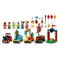 LEGO® Disney Празничен влак Disney 43212