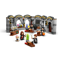 LEGO® Harry Potter™ Замъкът Хогуортс: Час по отвари 76431
