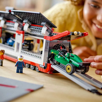 LEGO® City F1® Камион с коли RB20 и AMR24 от F1® 60445