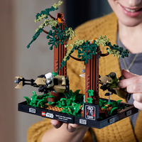 LEGO® Star Wars™ Диорама на преследването на Ендор 75353