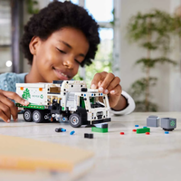 LEGO® Technic Боклукчийски камион Mack® LR Electric 42167