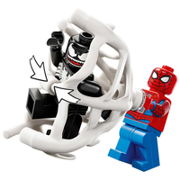 LEGO® Marvel Спайдърмен срещу Венъм с мощна кола 76309