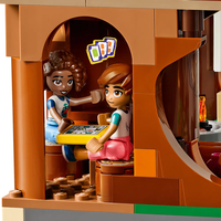 LEGO® Friends Лагер за приключения – дървесна къща 42631