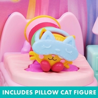 Игрален комплект с фигуркa Spin Master Gabby's Dollhouse 'Pillow Cat' Sweet Dreams Bedroom