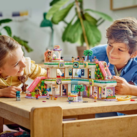 LEGO® Friends Молът в Хартлейк Сити 42604