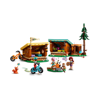 LEGO® Friends Лагер за приключения – уютните хижи 42624