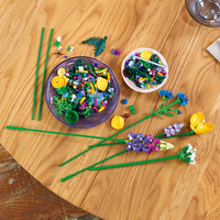LEGO® Icons Букет диви цветя 10313