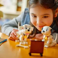 LEGO® Disney Кученца от 101 далматинци Лъки и Пени 43271