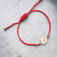 Гривна с Богородица от жълто злато