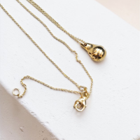 Златно колие с диаманти 