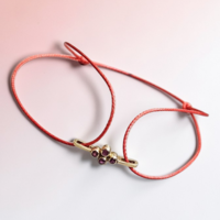 Гривна с елемент от 18К злато и рубини