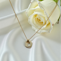 Комплект обеци и колие Luce Quadrata