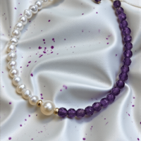Дамска гривна Gumon с естествени аметисти, перли и 18К златни елементи