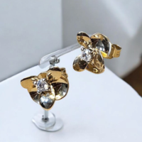 Златни обеци 