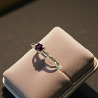 Златен пръстен с гранат