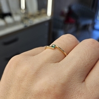 Златен пръстен със зелен циркон Novello