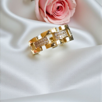 Златен дамски пръстен