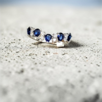 Златен пръстен със сапфири и диамантиСиня Елегантност I GIOIELLI DEL SOLE