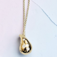 Златно колие с диаманти 